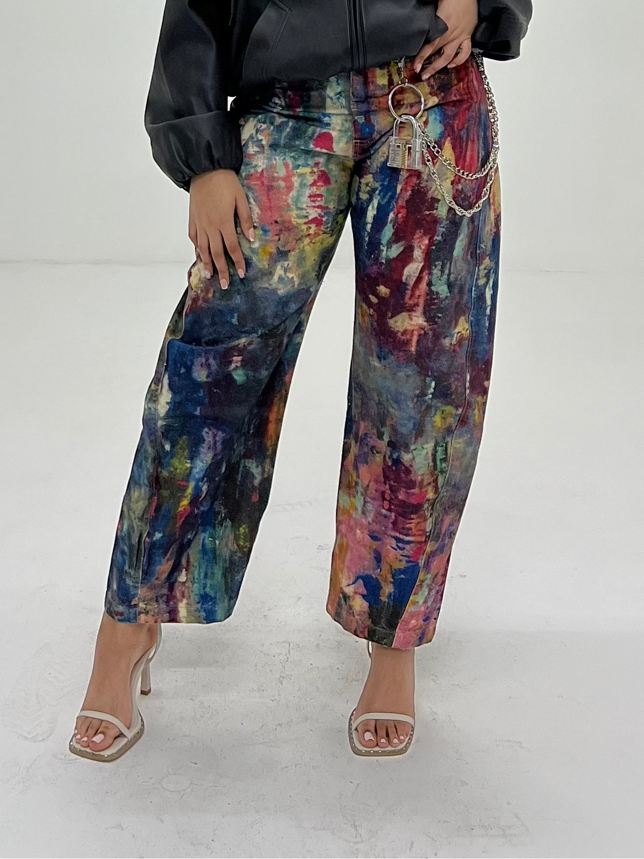 Art Splatter Barrel Leg Jeans